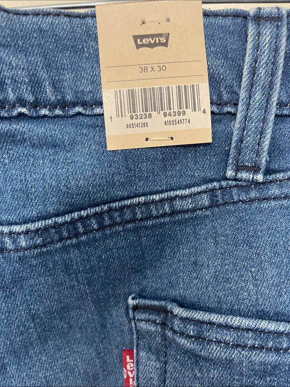 NEW 514 Levi's Men's Medium Wash Straight Jeans 38x30